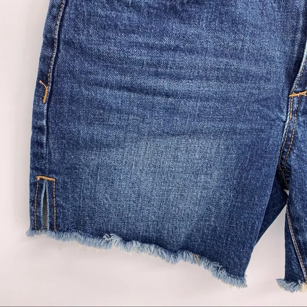 NEW Joe’s Jeans Bermuda Shorts With Cut Hems Sz 24